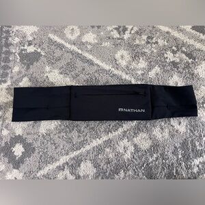 Nathan Sports Black Running Waist Pack with Zipper Pocket X-Large